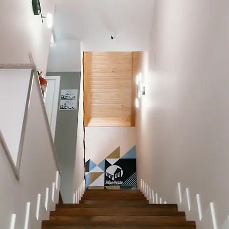Blue House 3*